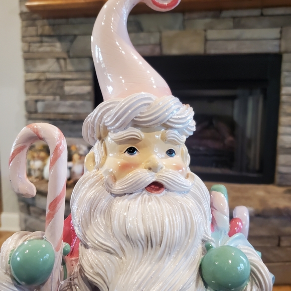 Gorgeous Whimsical Santa-NWT - Picture 3 of 9